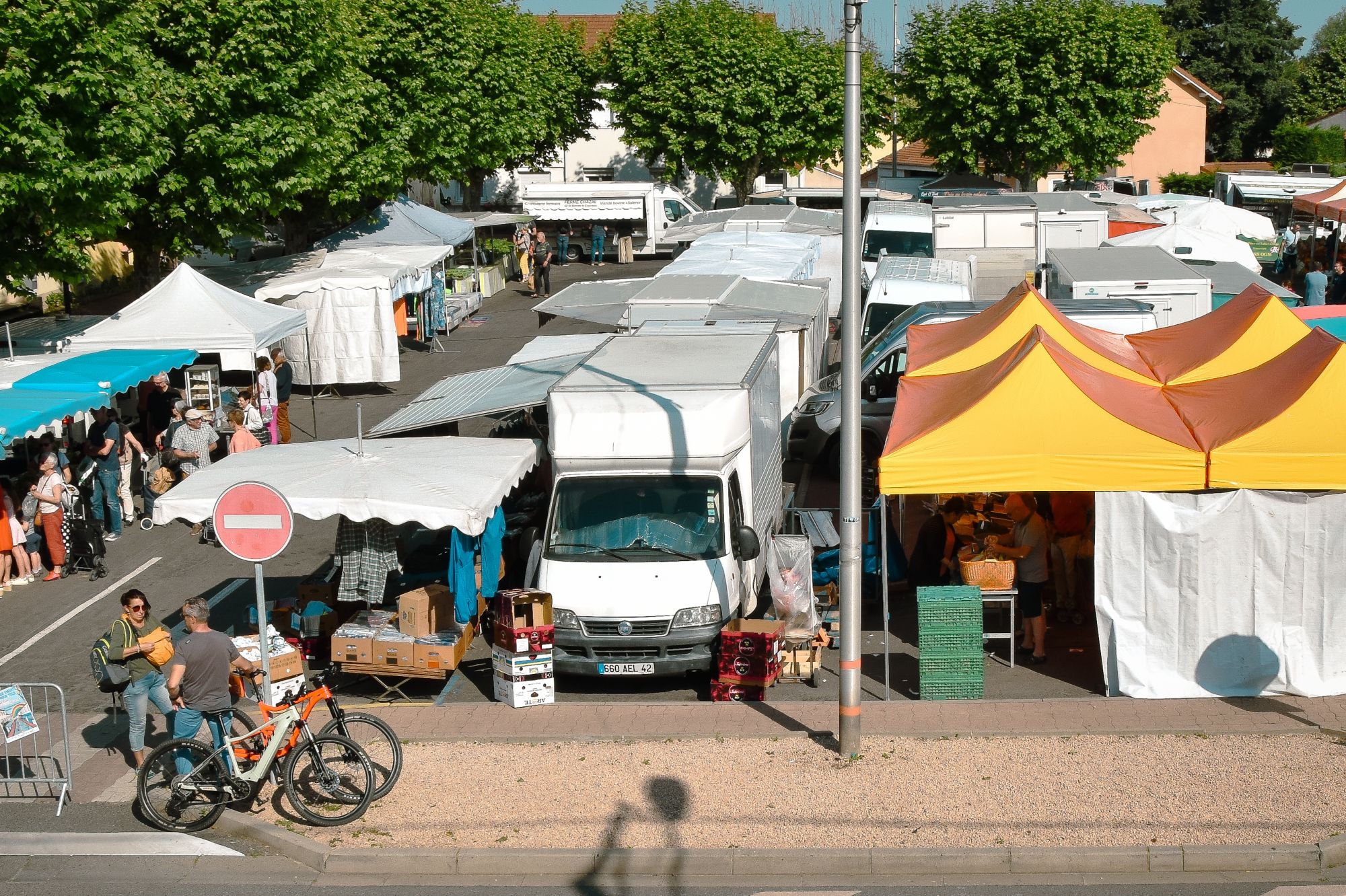 Le marché hebdomadaire des mercredis 25 décembre et 1er janvier avancé au mardi 